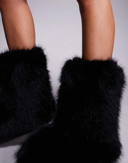 Azalea Wang Dipa furry ankle boots in black