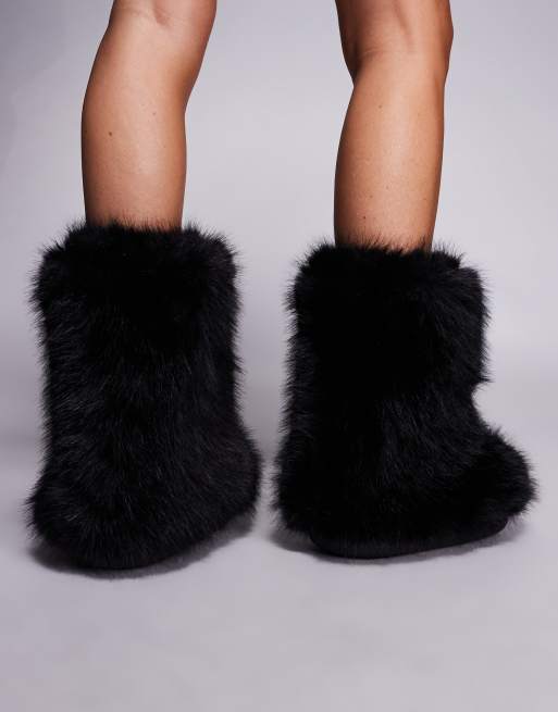 Azalea Wang Dipa furry ankle boots in black
