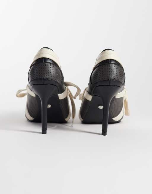 Azalea Wang Firestring sporty pointed heels with laces in black and cream, 4 of 4