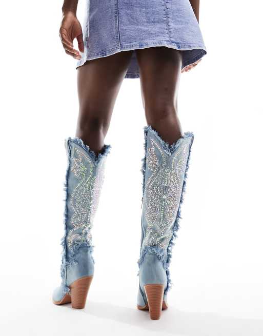 Azalea Wang – Furtado – Verzierter Westernstiefel aus hellem Denim, 3 von 4