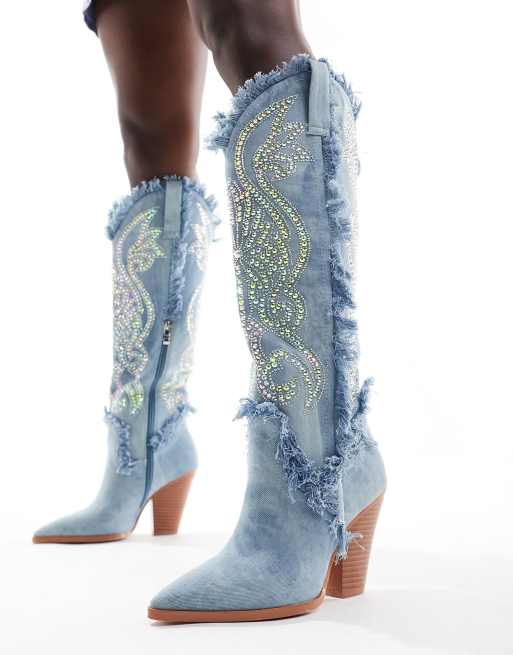 Azalea Wang – Furtado – Verzierter Westernstiefel aus hellem Denim, 4 von 4
