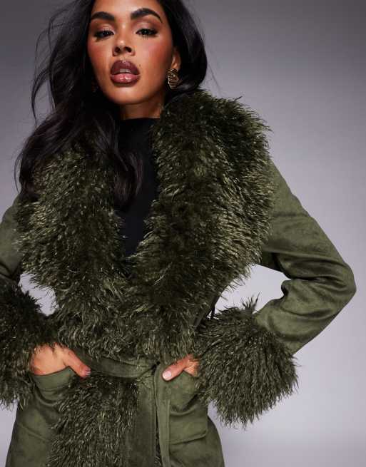 Azalea Wang – Gilda – Olivgrön mockakappa med fuskpälskant, 2 av 4