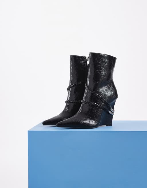 Azalea Wang Jacques wedge high ankle boots in black | ASOS