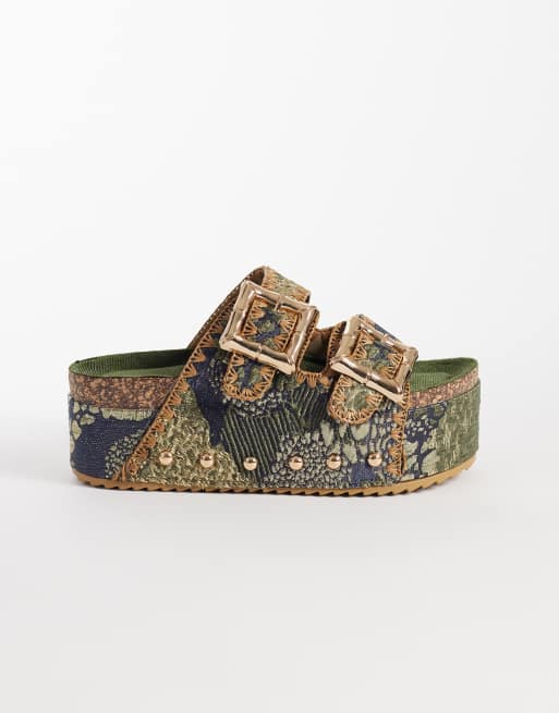 Azalea Wang – Jainna – Bruna och gröna flatform-sandaler med spännen, 2 av 4
