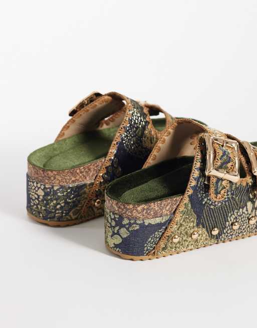 Azalea Wang – Jainna – Bruna och gröna flatform-sandaler med spännen, 4 av 4