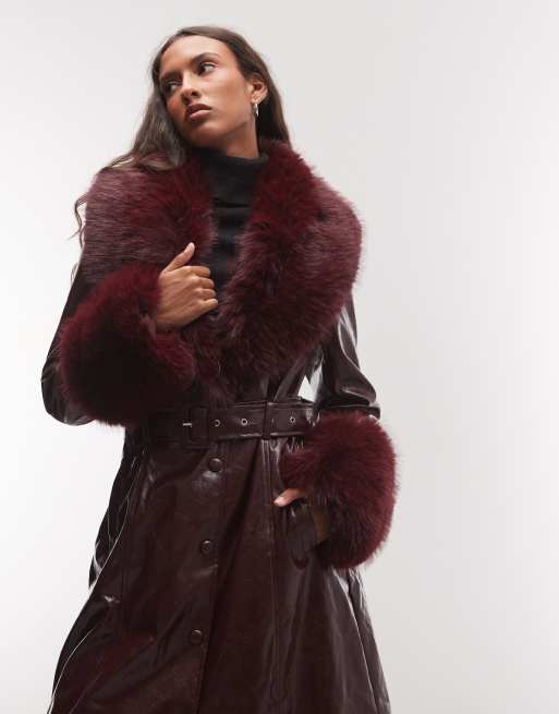 Azalea Wang Kaya trenchcoat med imiteret pelskant i bordeaux PU, 2 af 4