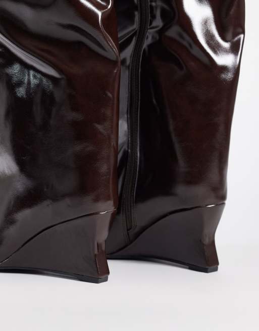Azalea Wang Kenya wedge knee boots in brown patent, 3 of 4