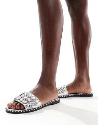 Azalea Wang - Kizzie - Sandalen in Metallic-Silber mit Schmucksteinbesatz