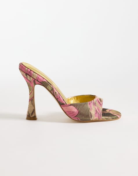 Azalea Wang – Lenore – Guldfärgade och rosa klacksandaler med öppen häl - view 1