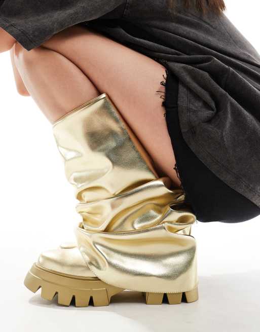 Azalea Wang – Mate – Kniehohe Stiefel in Metallic-Gold mit umgeschlagenem Schaft, 4 von 4