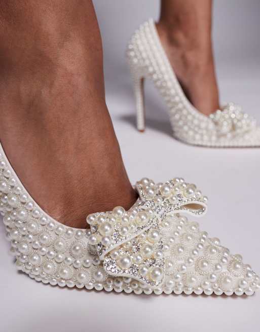 Azalea Wang Naamah pearl embellished heeled shoes in white