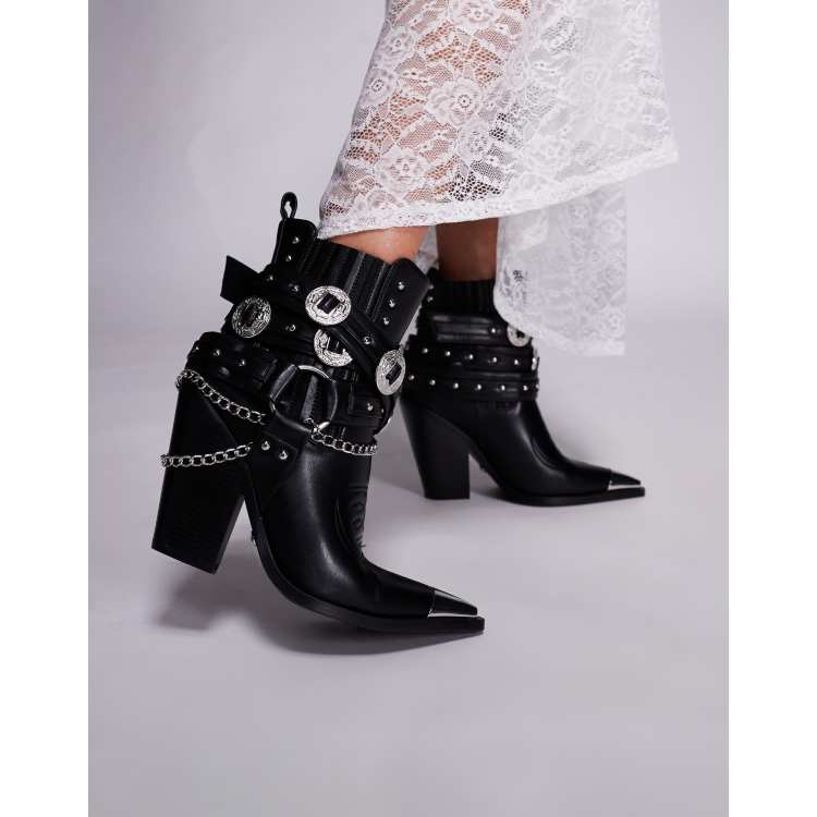 Azalea Wang Riggins buckle chunky ankle western boots in black | ASOS