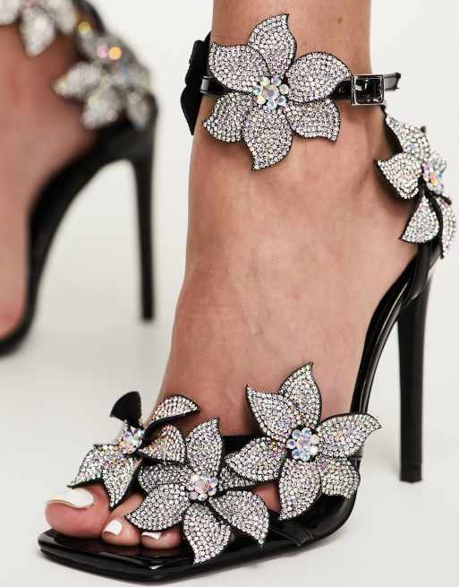 Black and silver sandal 2024 heels