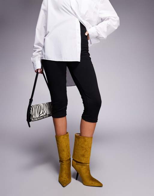 Azalea Wang – Winding – Ankle-Boots aus Wildlederimitat in Olivgrün mit Umschlag-Design und Absatz, 3 von 4