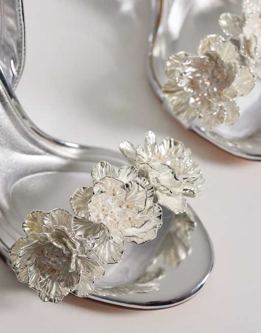 Azalea Wang - Winters - Sandali con zeppa color argento con fiori, 4 di 4