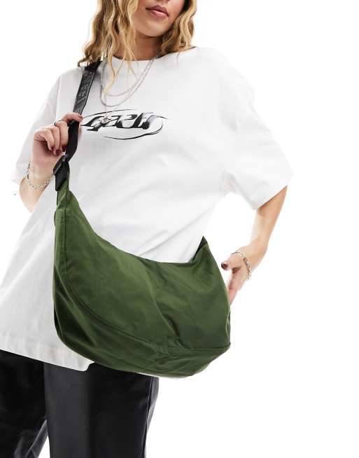 Baggu - Borsa a tracolla a mezza luna media kaki in nylon 8