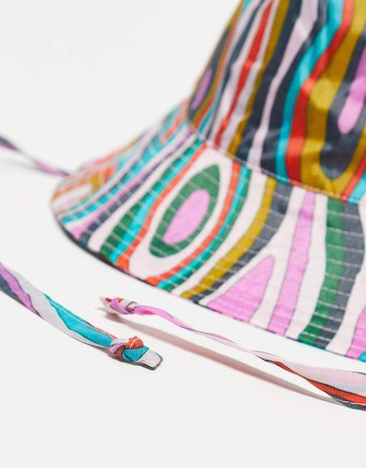 Baggu festival bucket hat in candy woodgrain in multi, 4 of 4