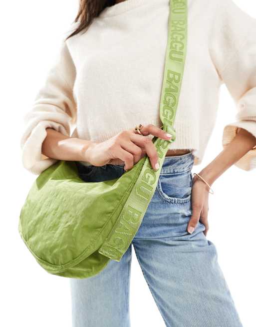 BAGGU ショルダーバッグ Medium Nylon Crescent Bag グリーン Medium Nylon Crescent Bag Green Juice - Baggu