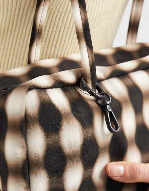 Baggu nylon bowler bag in blurred gingham brown, 2 of 4