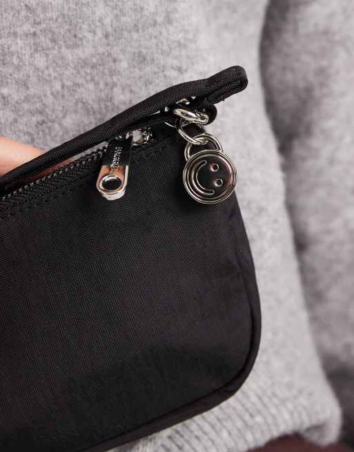 Baggu nylon pochette in black, 3 of 4