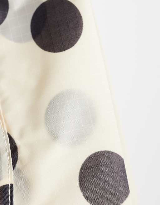 Baggu nylon shopper bag in cream and black polkadot, 3 of 4