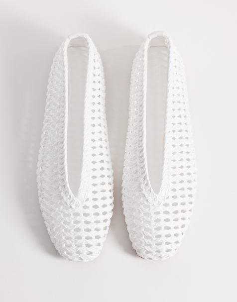Bailarinas blancas con diseño entretejido Lioness de ASOS DESIGN - view 1