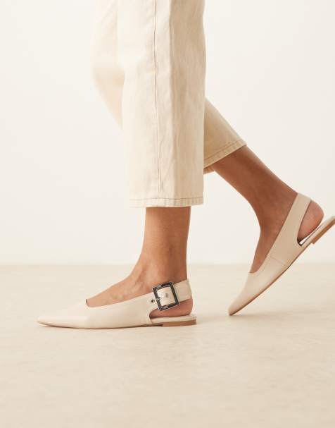 Bailarinas blanco hueso destalonadas con detalle de hebilla Linear de ASOS DESIGN Wide Fit - view 1