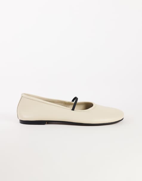 Bailarinas blanco hueso planas con puntera redonda de cuero Bella de Topshop - view 1