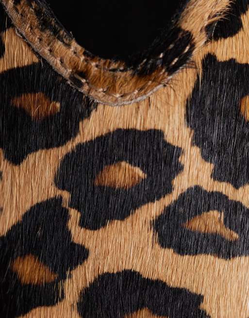 Bailarinas estilo merceditas con estampado de leopardo premium Lively de ASOS DESIGN, 3 de 4