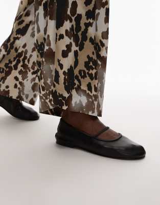 Bailarinas negras con correa elástica de cuero Brad de Topshop - view 1