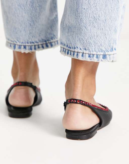 Bailarinas negras de satén con corazón de strass Lust de ASOS DESIGN, 3 de 4