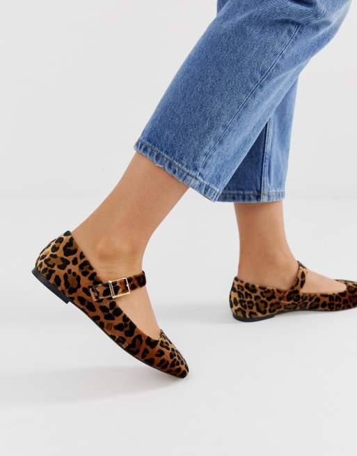 Bailarinas planas estilo merceditas con dise o de leopardo Links de ASOS DESIGN