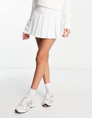 white skirts pleated