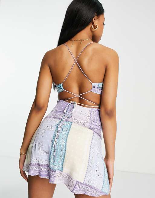 Bailey - Rose - Robe caraco courte avec lanières à imprimé bandana, 2 de 4