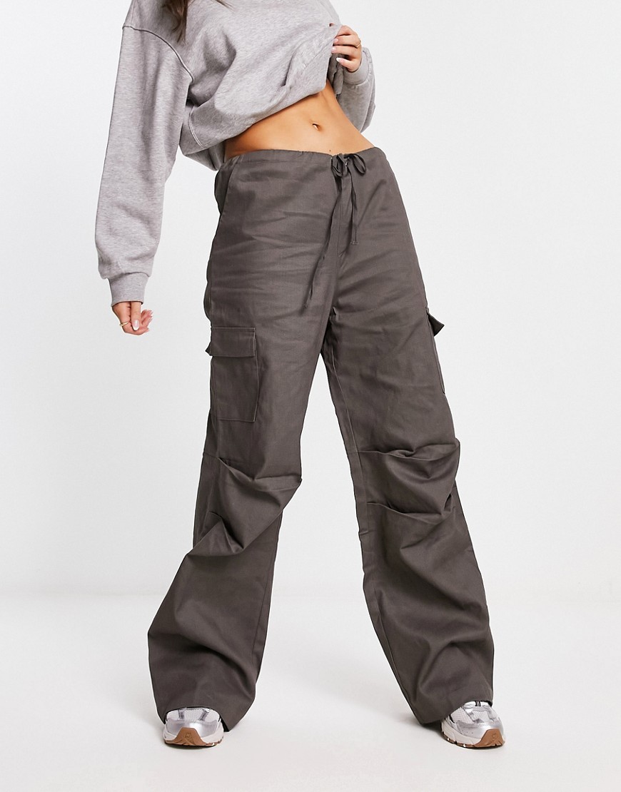 utility cargo pants in gray