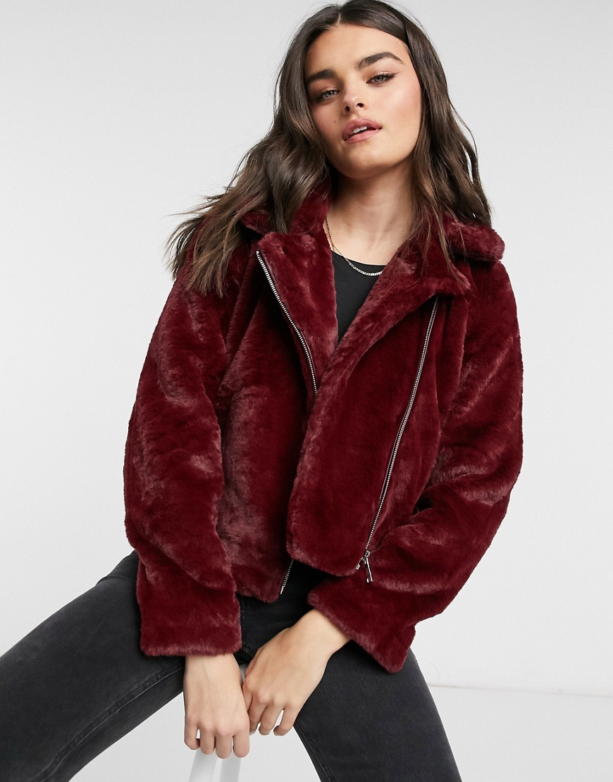 Байкерская куртка из искусственного меха красного цвета Vero Moda-Красный