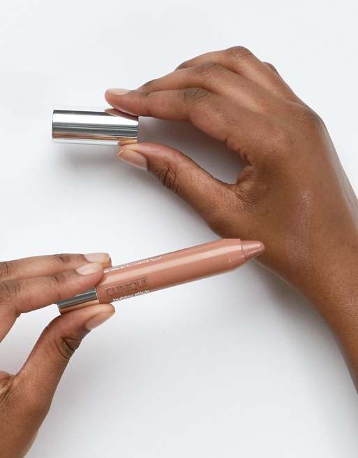 Bálsamo labial hidratante con color en barra de Clinique - Heaping Hazelnut, 4 de 4