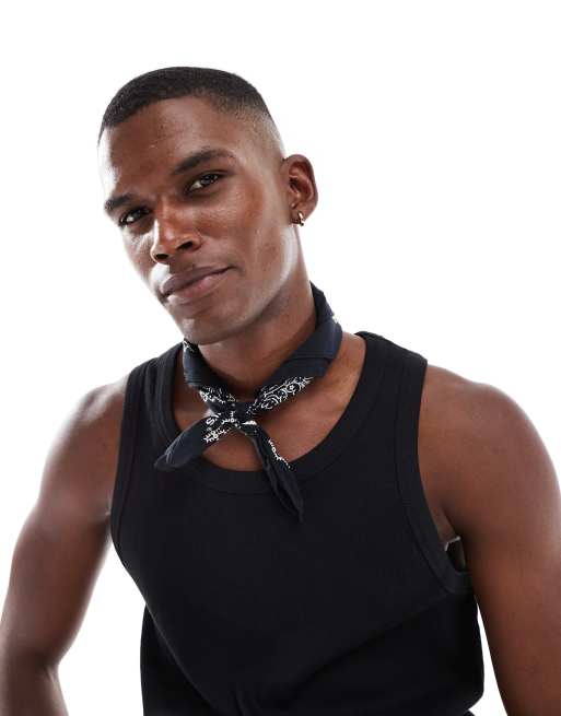 Bandana negra con estampado de cachemir de Levi's, 3 de 3