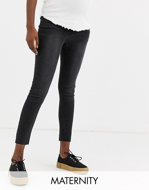 Bandia Maternity ankle grazer skinny jeans with removable band in black