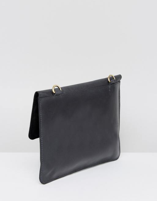 Bandolera de cuero minimalista con correa de quita y pon de ASOS, 2 de 4