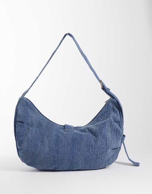 Bandolera flexible con lavado azul denim Dylan de Cotton On, 4 de 4