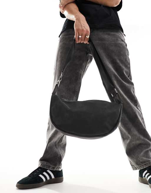 Bandolera gris con diseño semicircular de cuero sintético lavado de ASOS DESIGN, 2 de 4