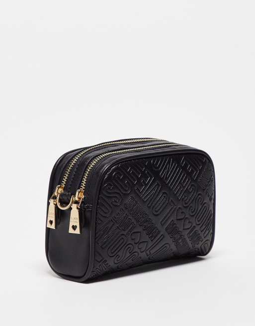 Bandolera negra con logo en relieve de Love Moschino