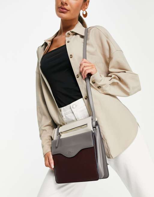 Bandolera negra, gris y color crema Blake de Fiorelli