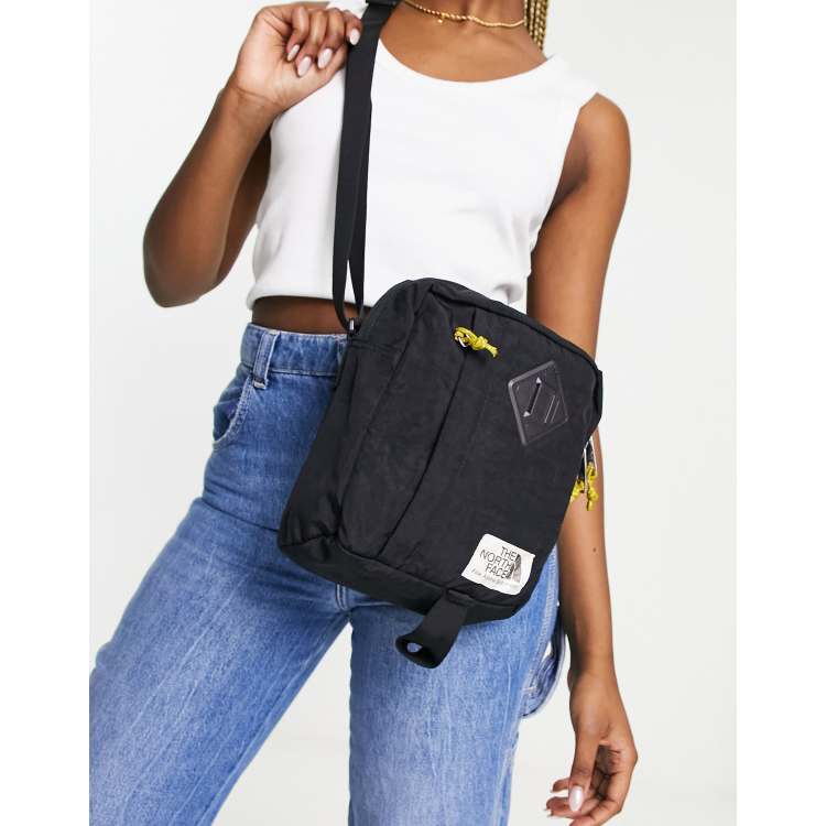 Bandolera negra Heritage Berkeley de The North Face ASOS