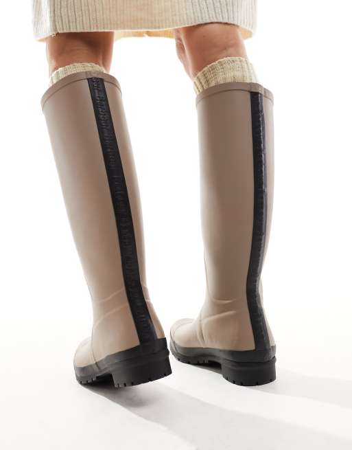 Barbour Abbey tall gumboots in stone exclusive to ASOS, 3 of 4