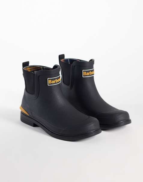 Barbour Abbeyfield packable gumboots in black - view 1