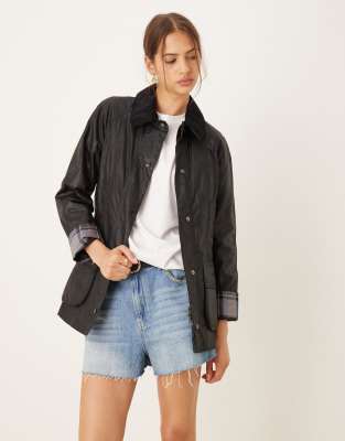 Barbour Beadnell wax jacket in black