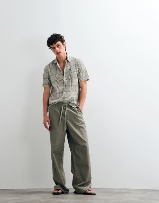 Barbour Carrock checked seersucker short sleeve summer shirt in cream, 2 of 5