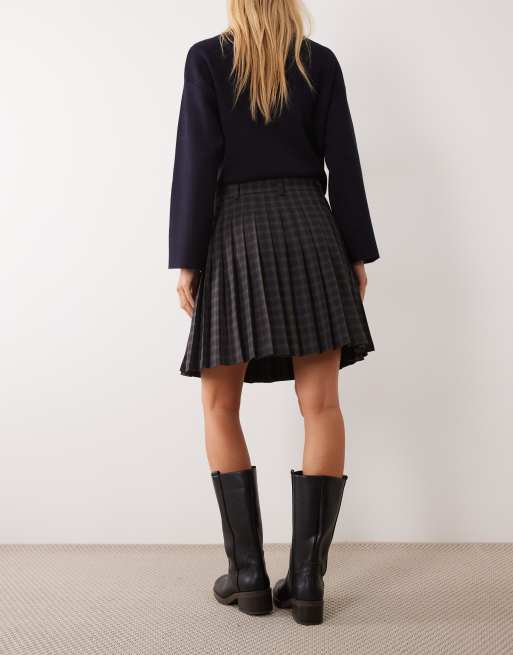 Barbour Carville pleated tartan check mini skirt in navy/green, 4 of 5